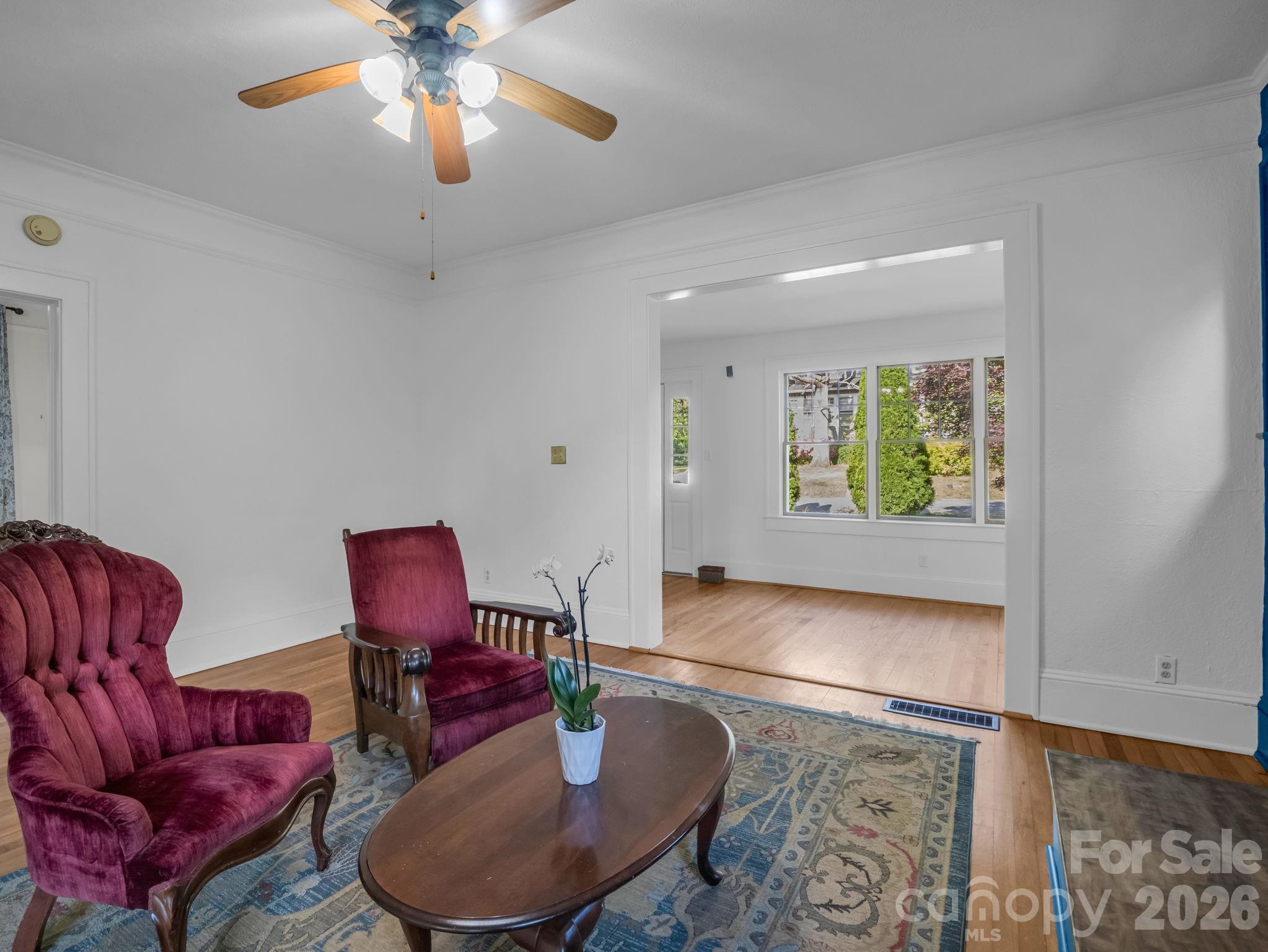 1534 Kensington Road Hendersonville NC 28791