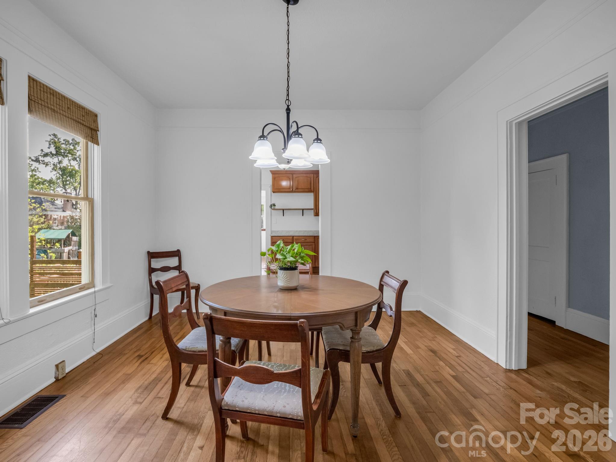 1534 Kensington Road Hendersonville NC 28791