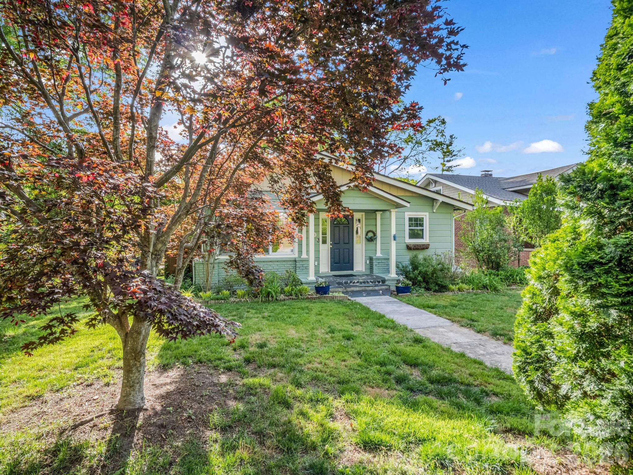 1534 Kensington Road Hendersonville NC 28791
