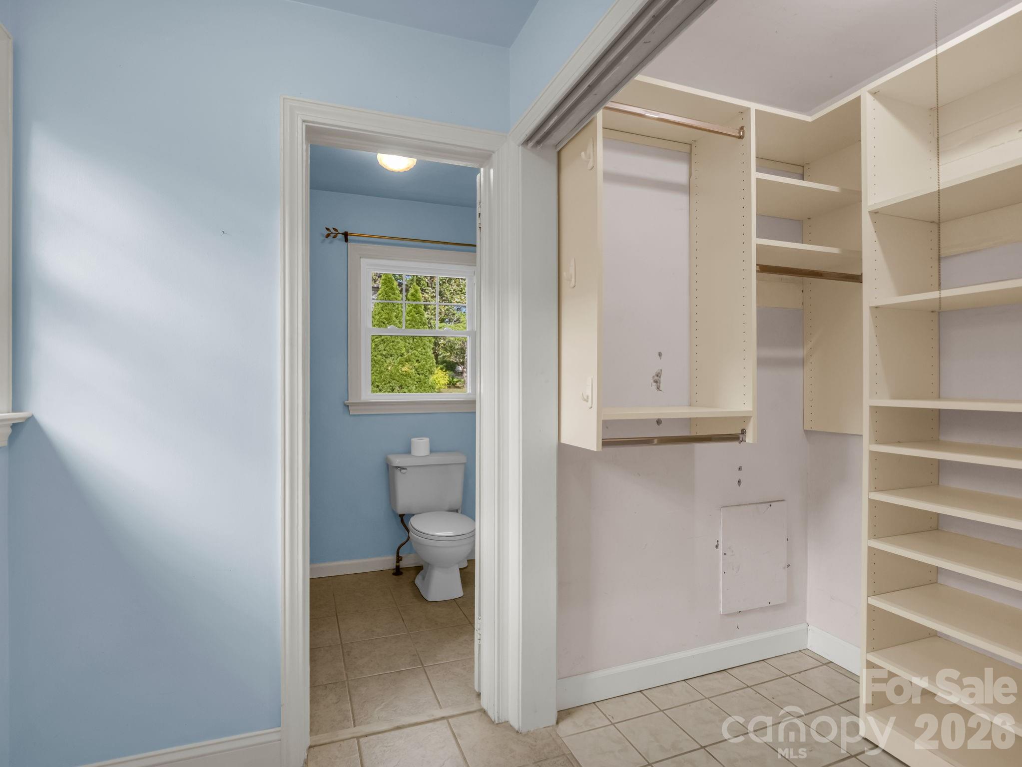 1534 Kensington Road Hendersonville NC 28791