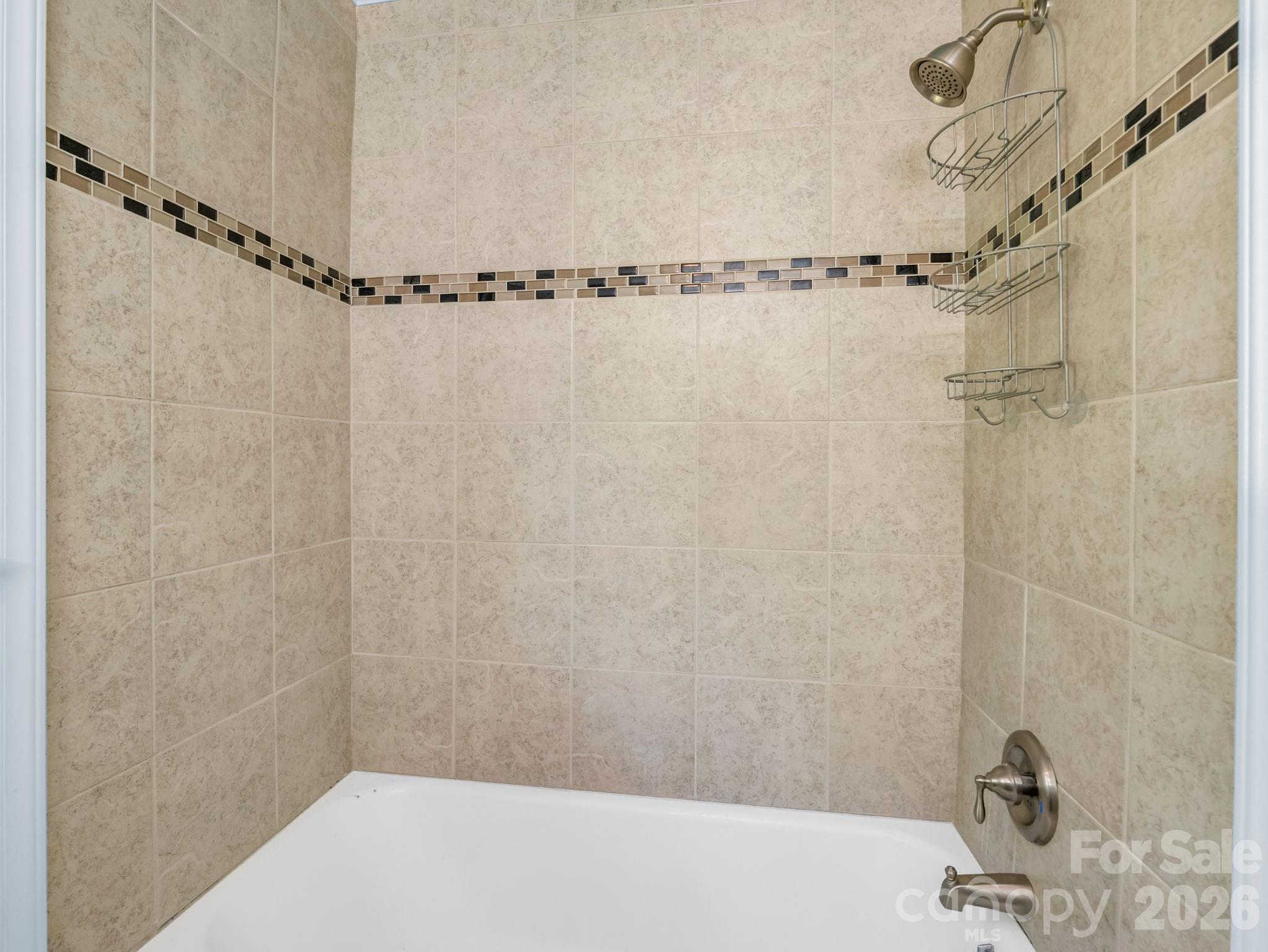 1534 Kensington Road Hendersonville NC 28791