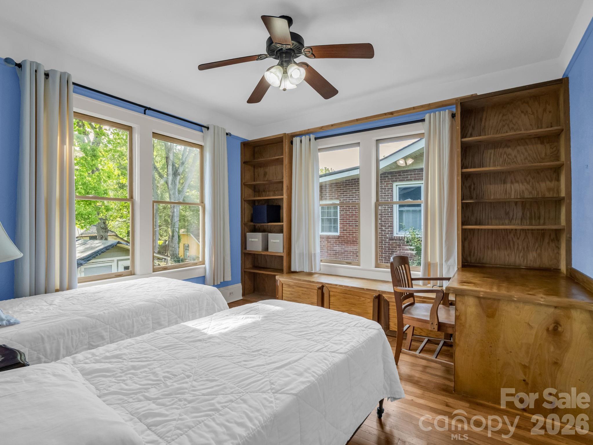 1534 Kensington Road Hendersonville NC 28791