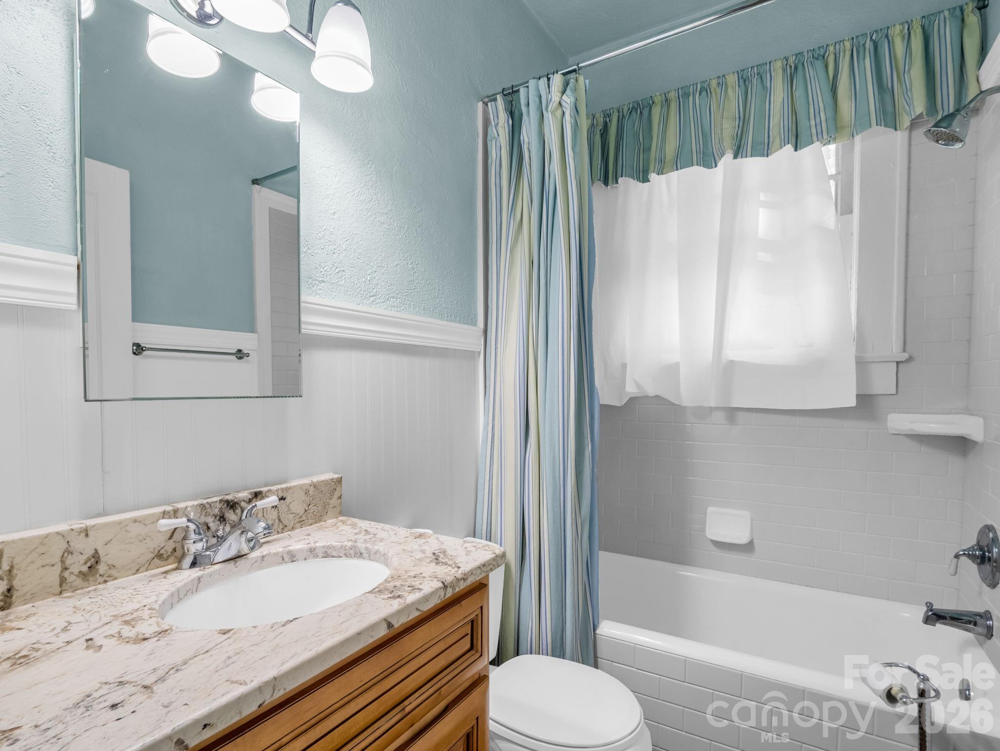 1534 Kensington Road Hendersonville NC 28791