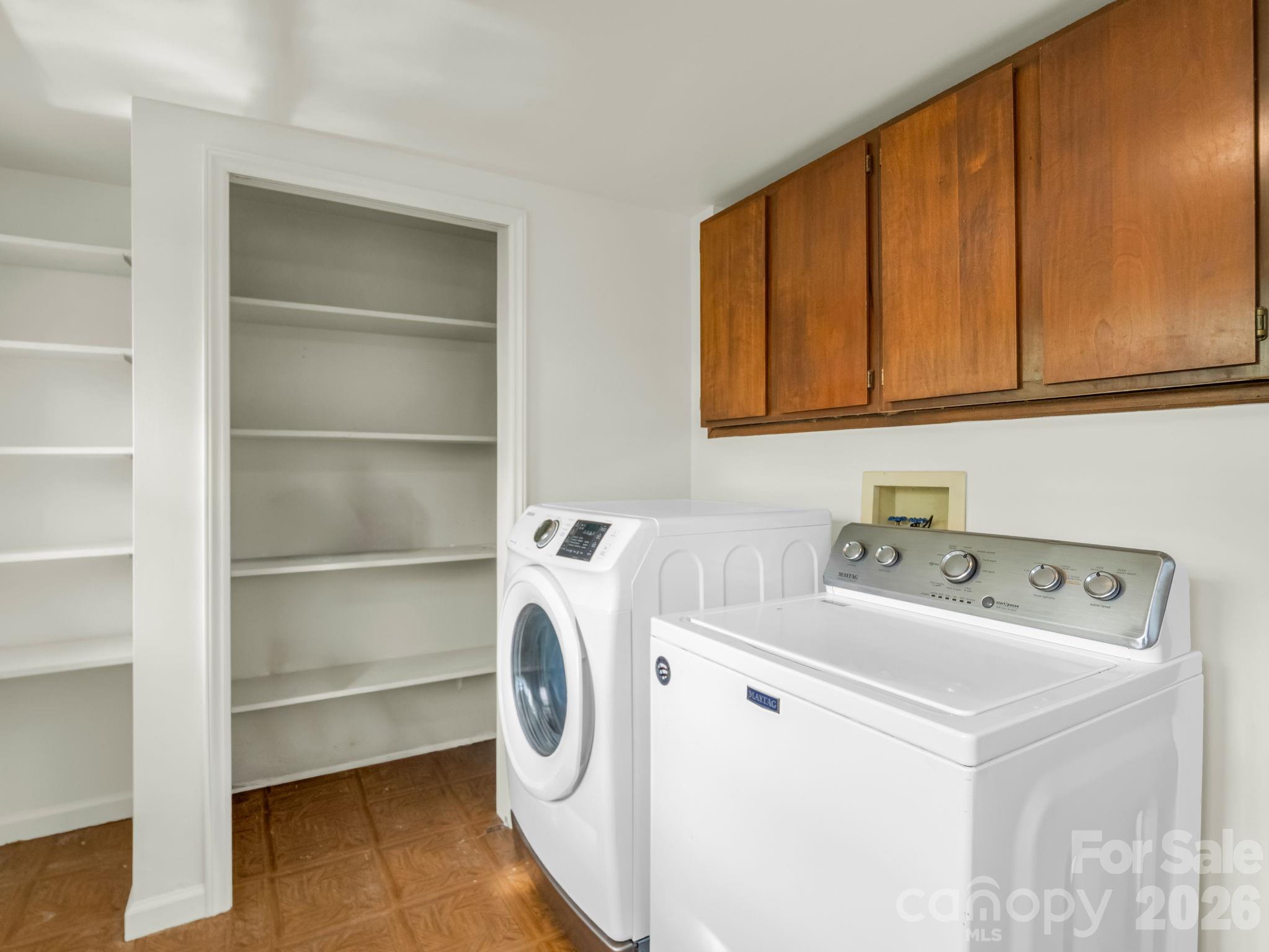 1534 Kensington Road Hendersonville NC 28791