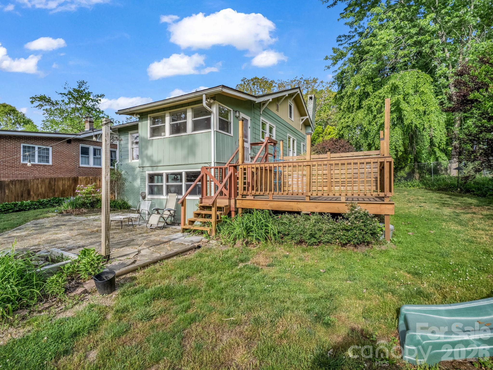 1534 Kensington Road Hendersonville NC 28791