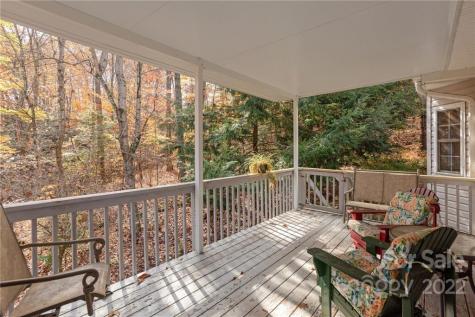 24 Fox Lair Lane Hendersonville NC 28791