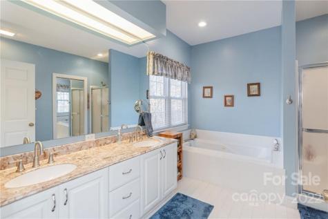 24 Fox Lair Lane Hendersonville NC 28791