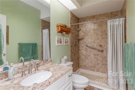 24 Fox Lair Lane Hendersonville NC 28791