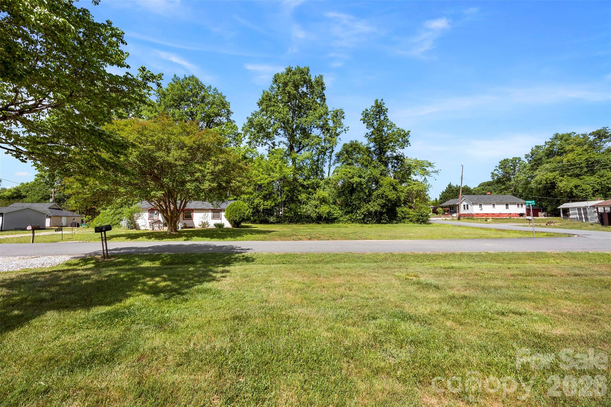 301 Gittens Street Lowell NC 28098