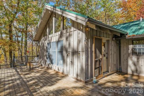 499 E Poplar Drive Hendersonville NC 28792