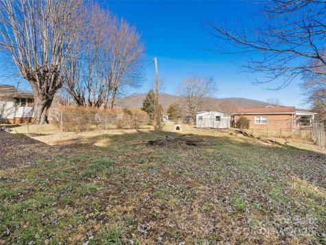 36 Lambert Lane Canton NC 28716