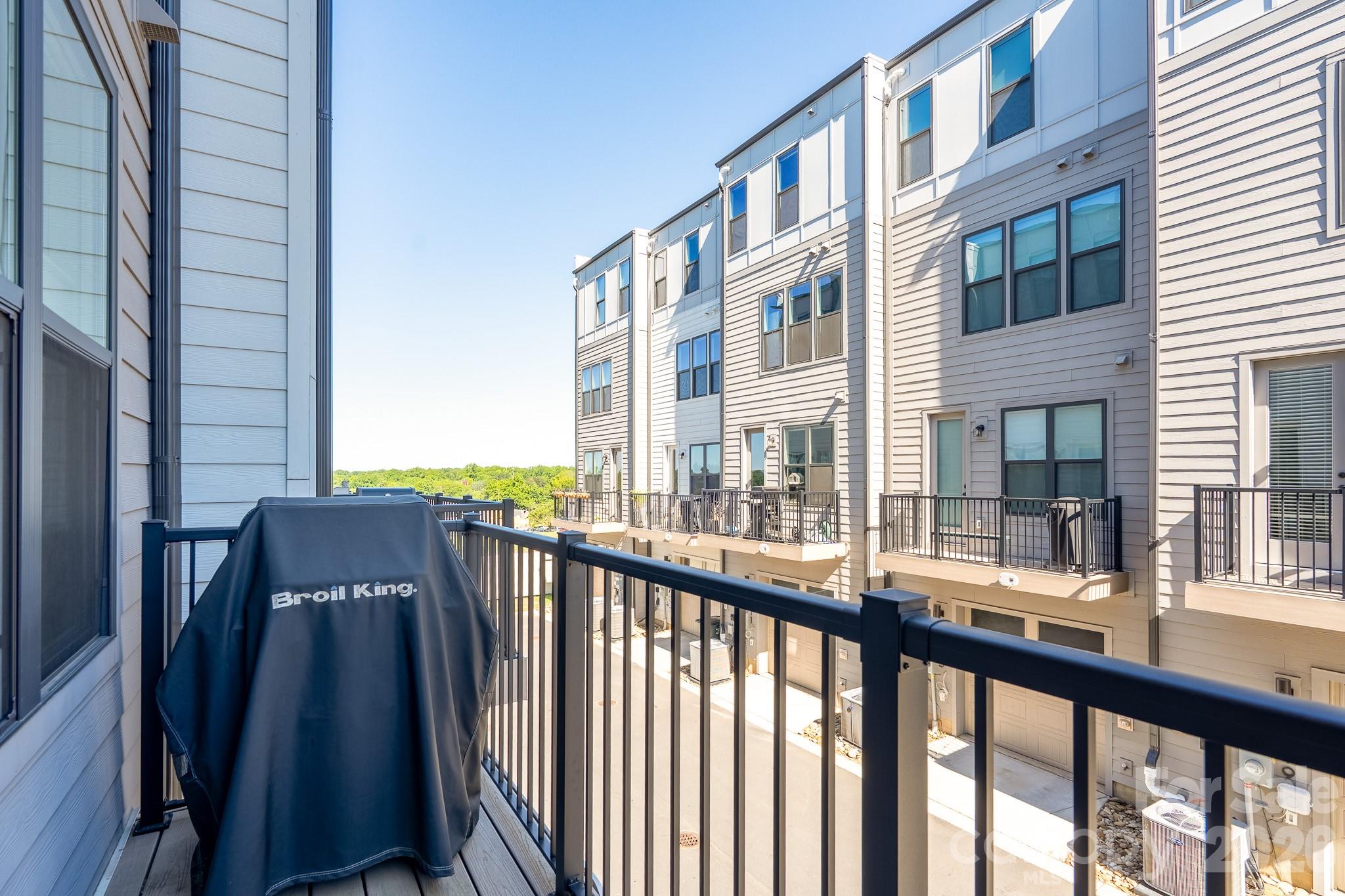 5018 Tiny Lane Charlotte NC 28203