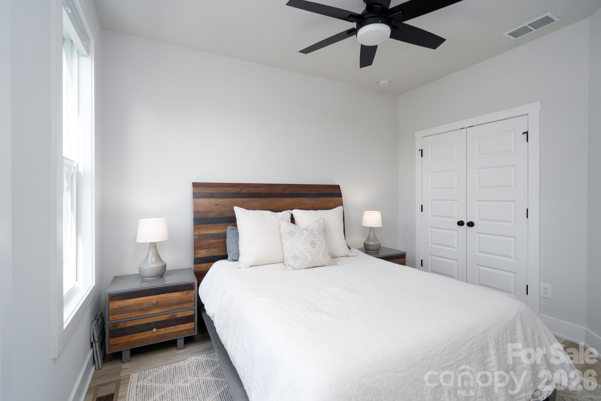 5018 Tiny Lane Charlotte NC 28203