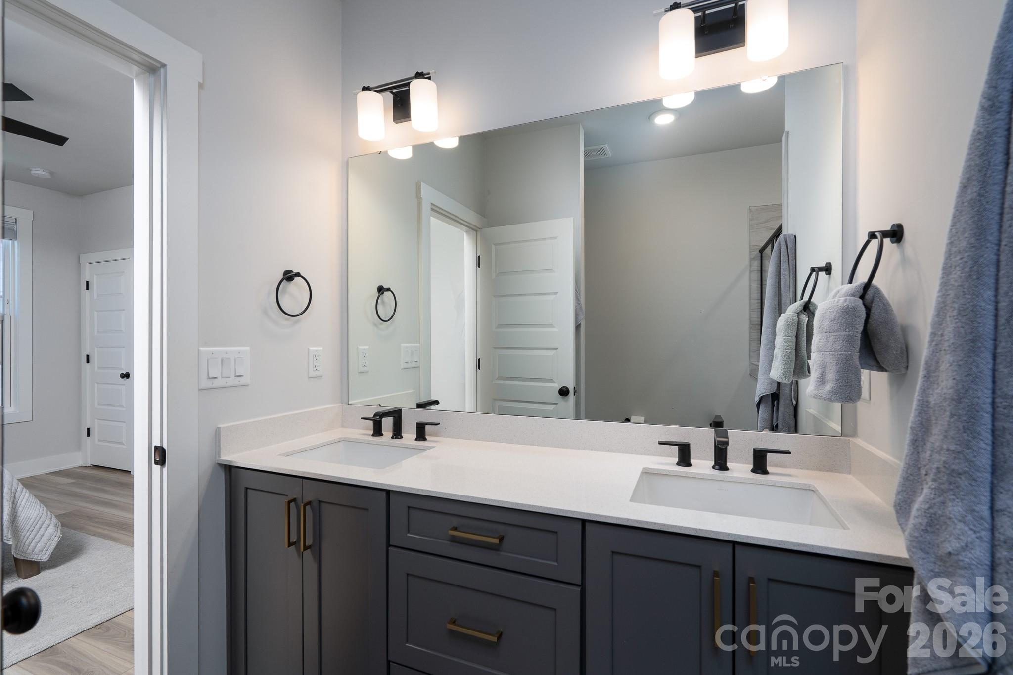 5018 Tiny Lane Charlotte NC 28203