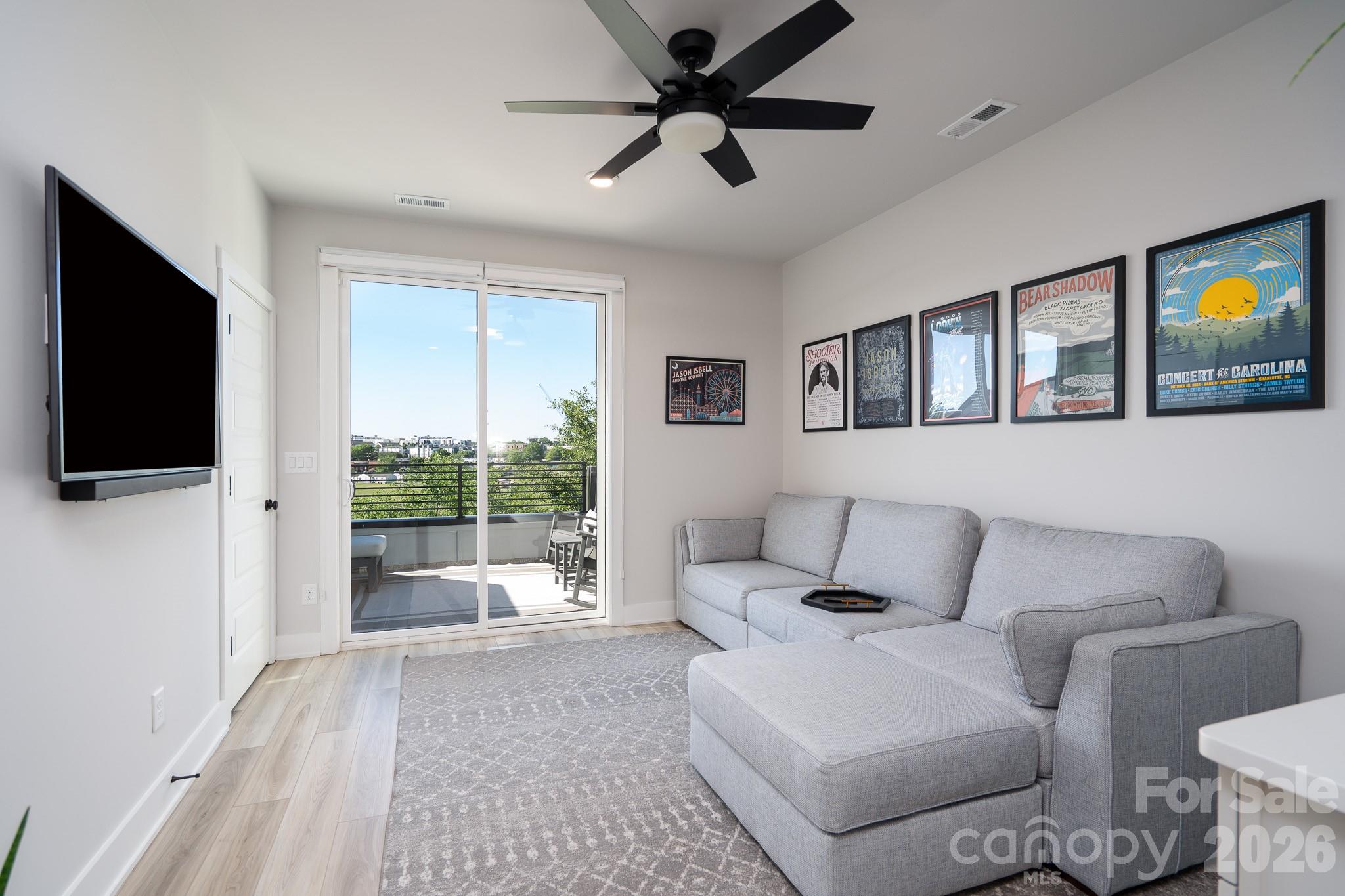 5018 Tiny Lane Charlotte NC 28203