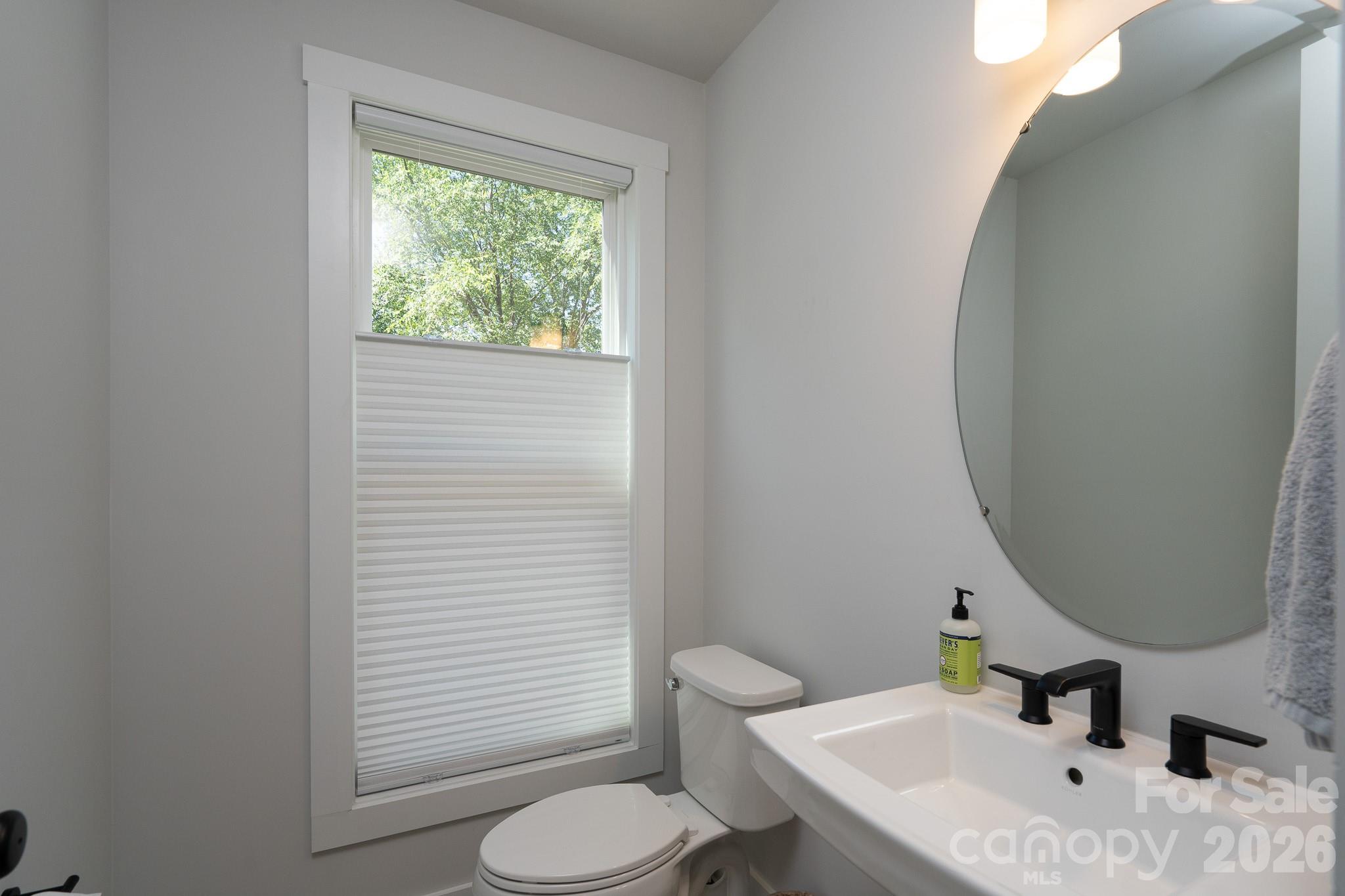 5018 Tiny Lane Charlotte NC 28203