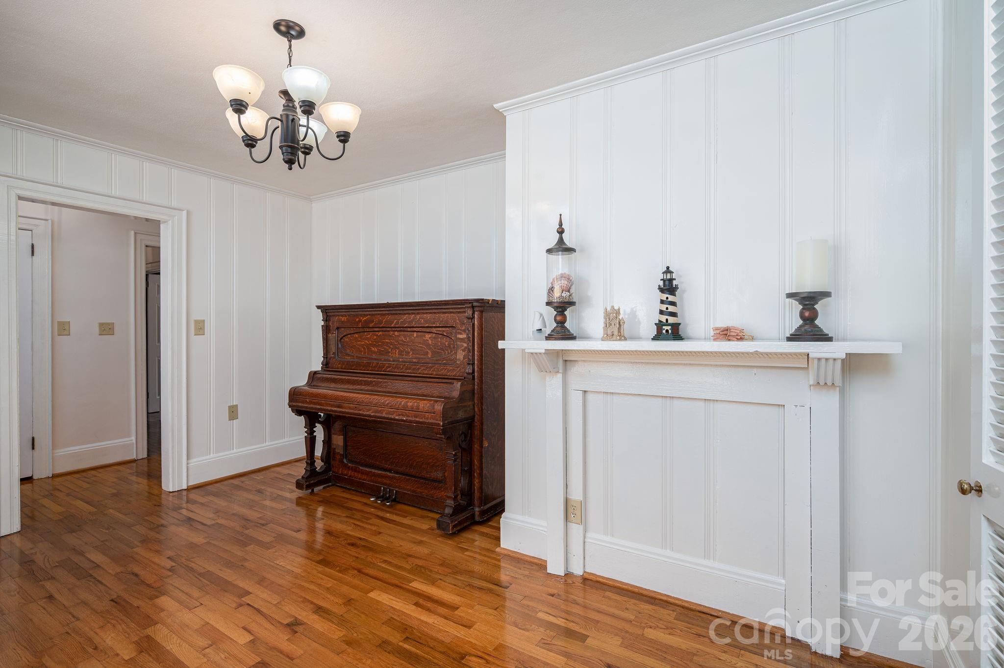 1105 Hillcrest Drive Cherryville NC 28021
