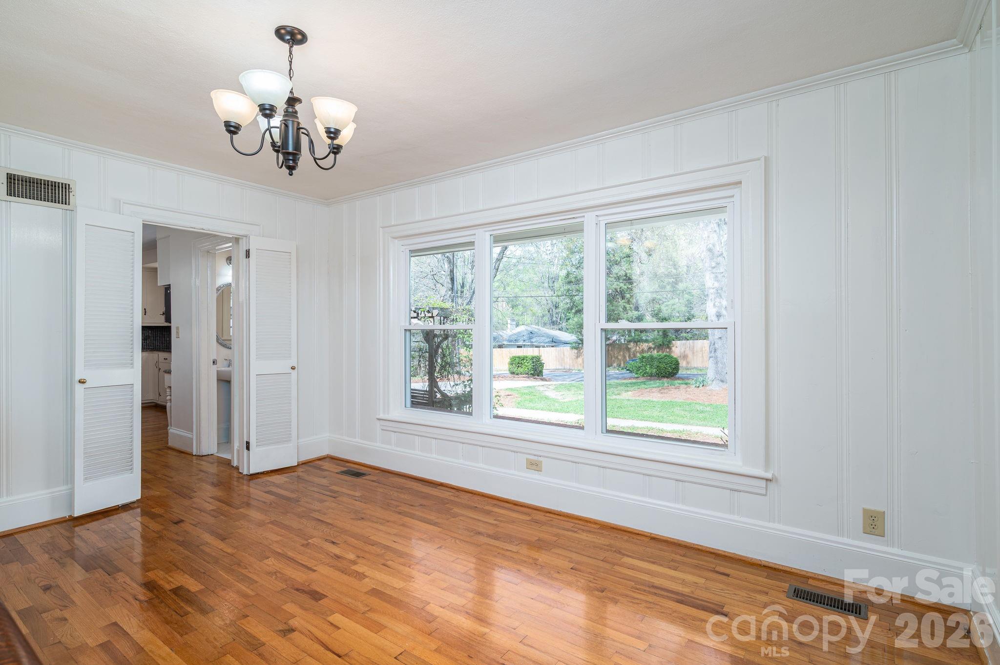 1105 Hillcrest Drive Cherryville NC 28021