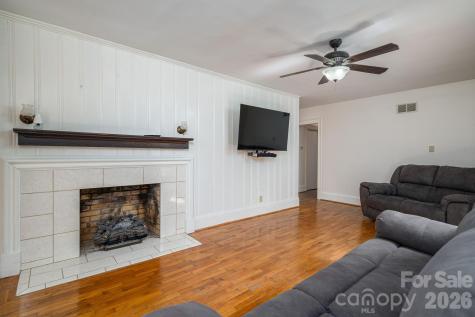 1105 Hillcrest Drive Cherryville NC 28021