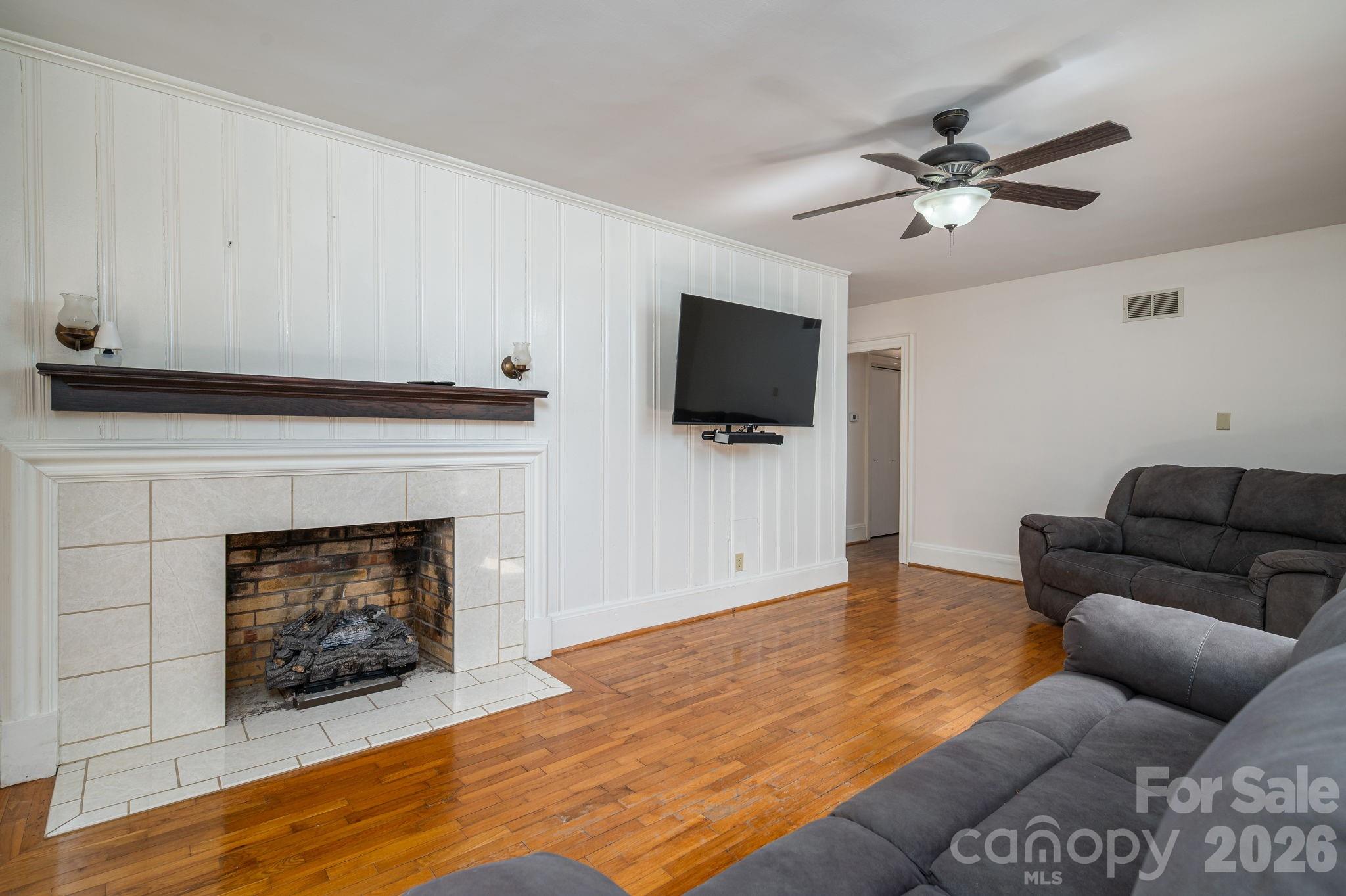1105 Hillcrest Drive Cherryville NC 28021