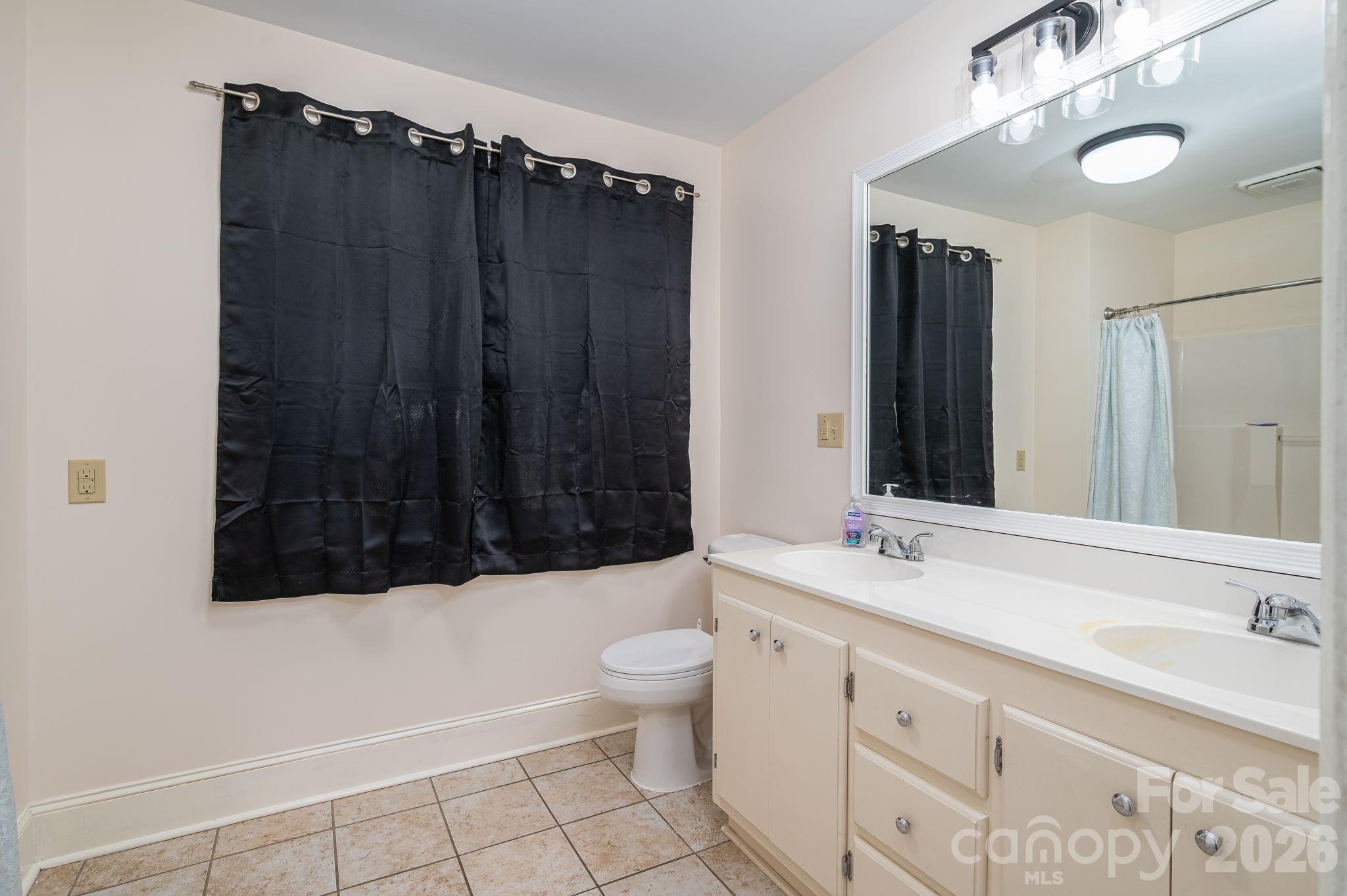 1105 Hillcrest Drive Cherryville NC 28021