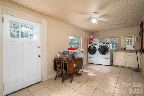 1105 Hillcrest Drive Cherryville NC 28021