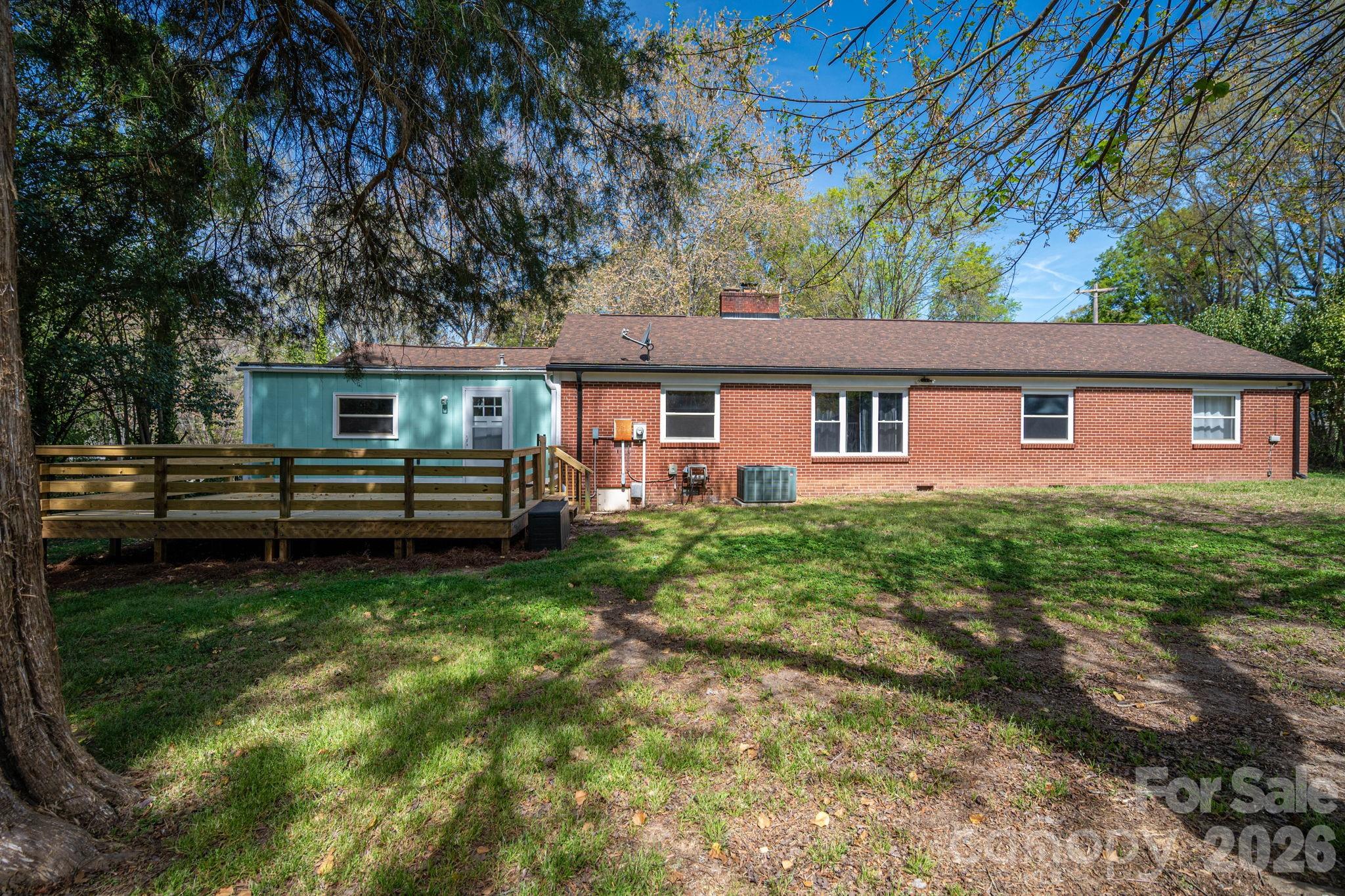 1105 Hillcrest Drive Cherryville NC 28021