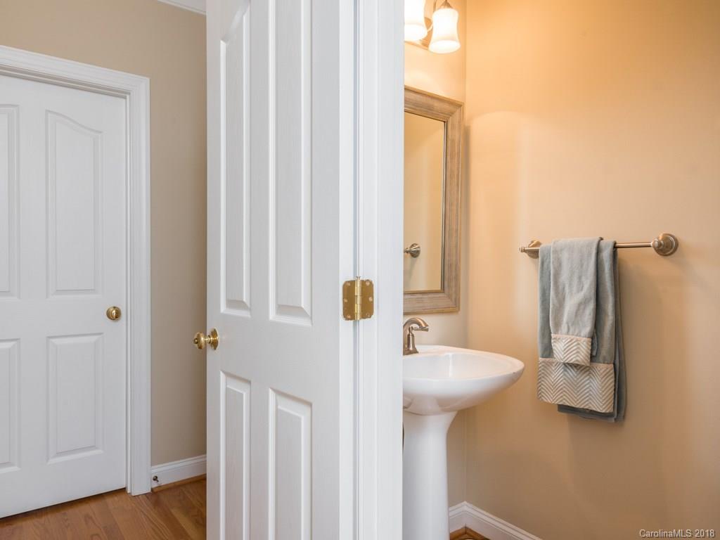 4032 Cambridge Hill Lane Charlotte NC 28270