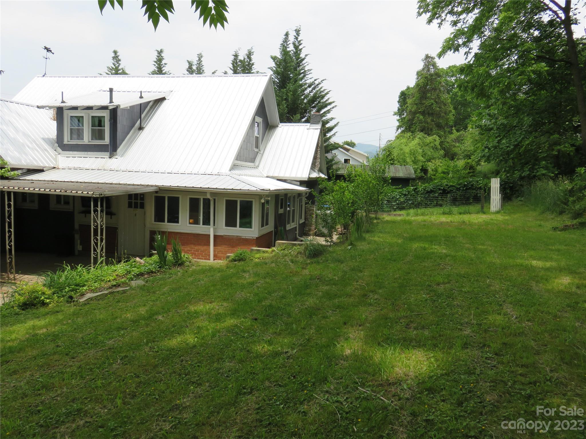 75 S Main Street Canton NC 28716