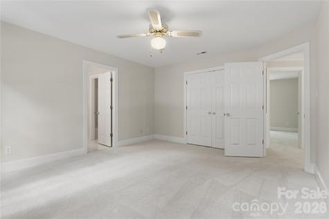 10205 Balmoral Circle Charlotte NC 28210