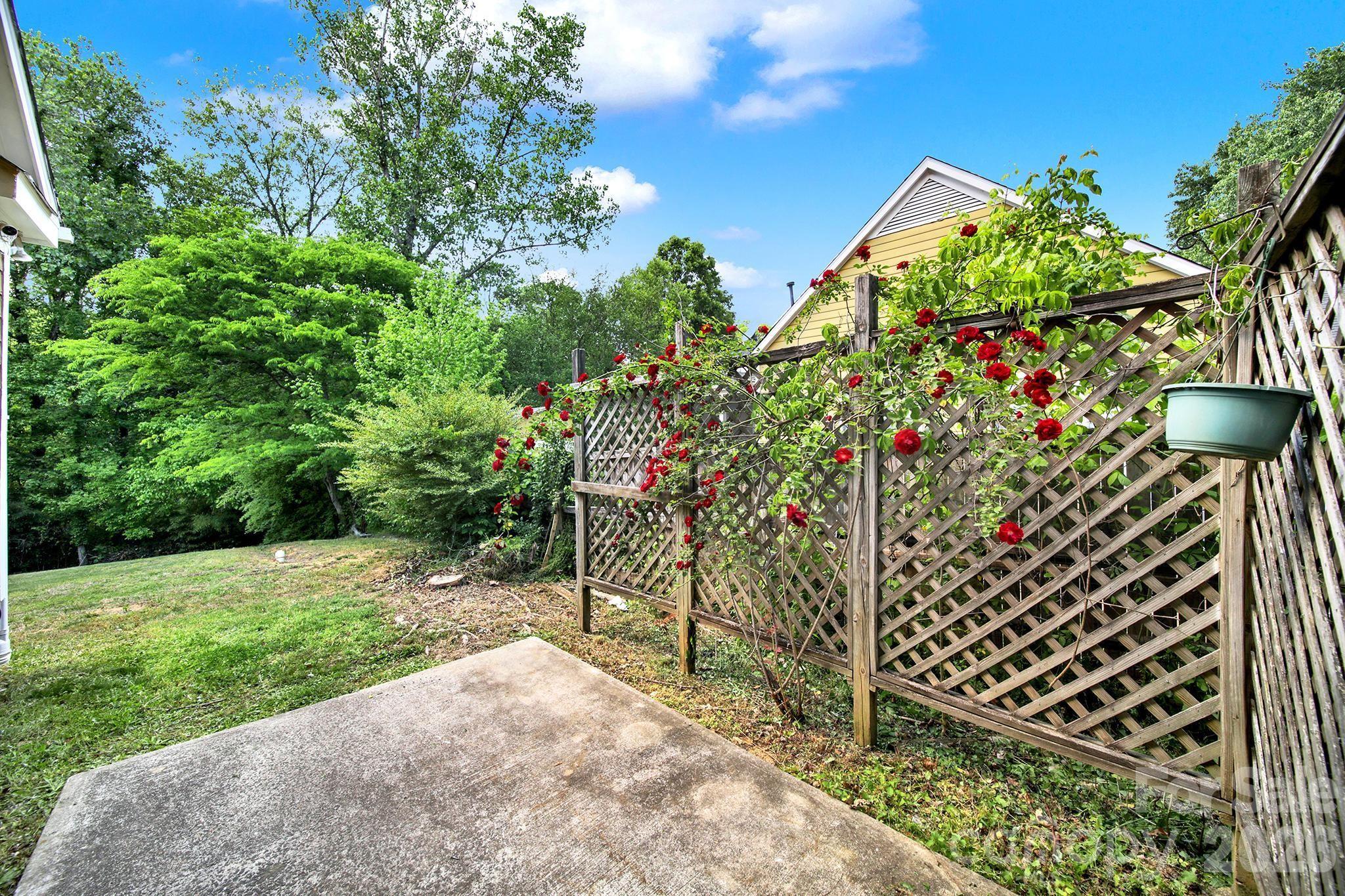 13222 Baker Mills Road Pineville NC 28134