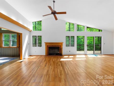 22 Delacy Drive Hendersonville NC 28739