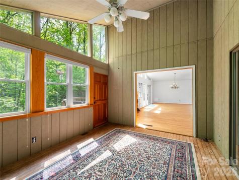 22 Delacy Drive Hendersonville NC 28739