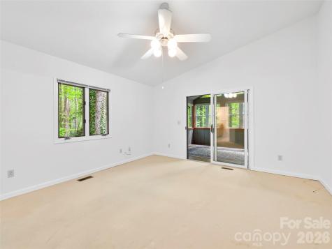22 Delacy Drive Hendersonville NC 28739