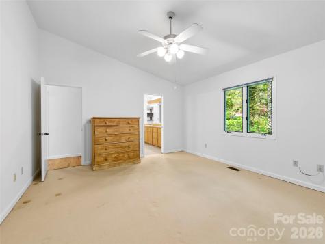22 Delacy Drive Hendersonville NC 28739