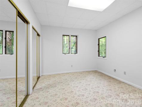 22 Delacy Drive Hendersonville NC 28739