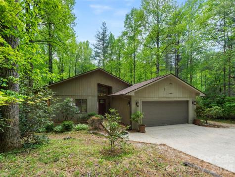 22 Delacy Drive Hendersonville NC 28739