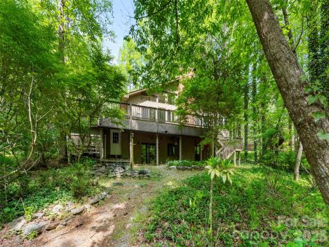 22 Delacy Drive Hendersonville NC 28739