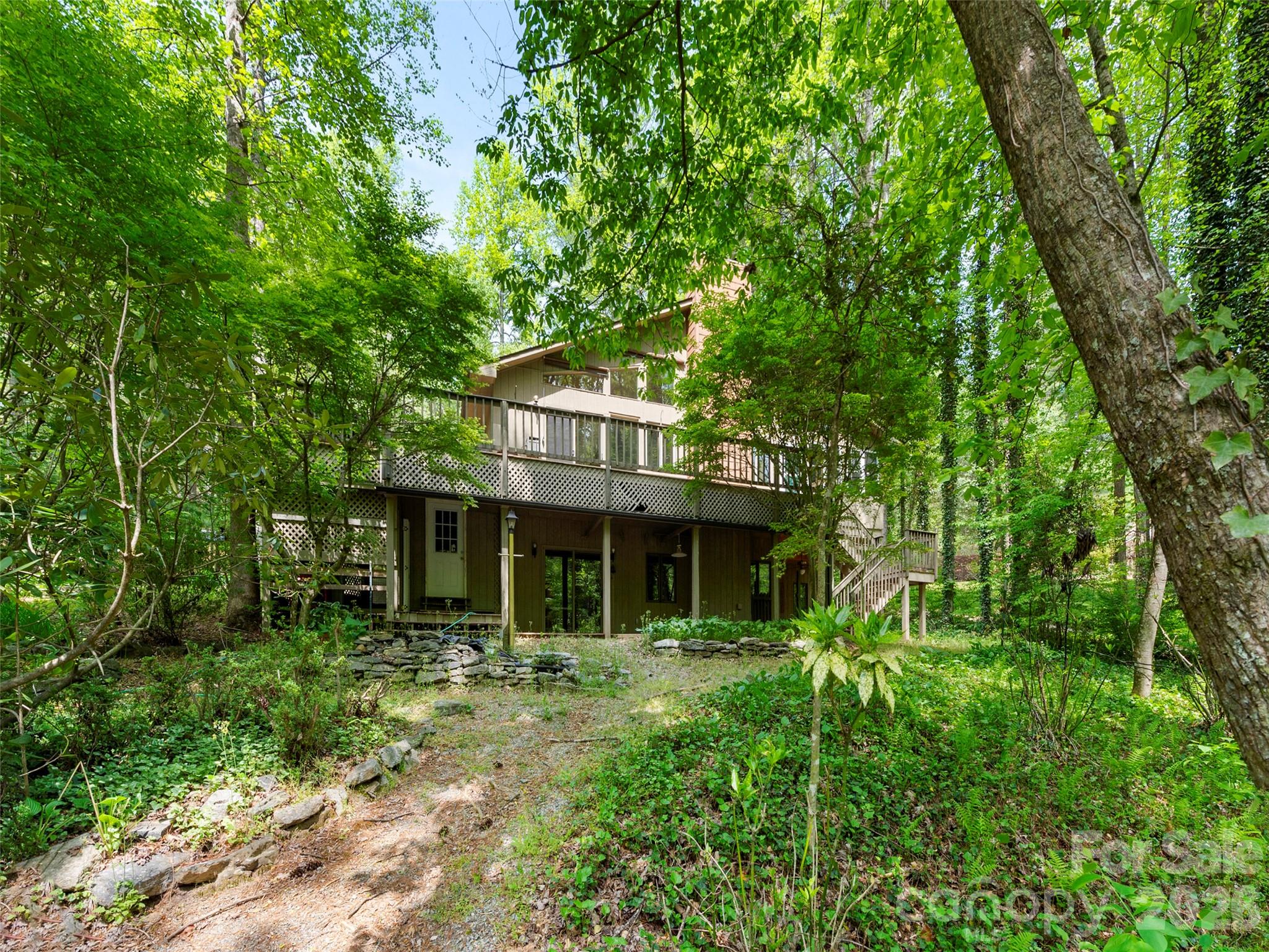 22 Delacy Drive Hendersonville NC 28739