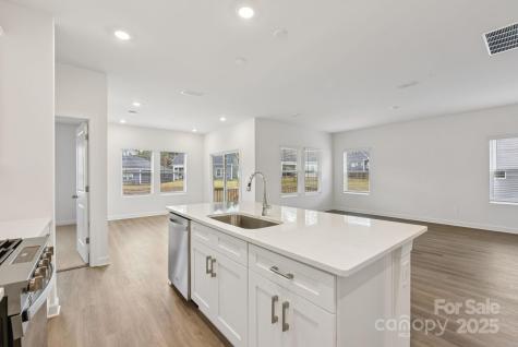 712 Palmer Pendleton Way York SC 29745