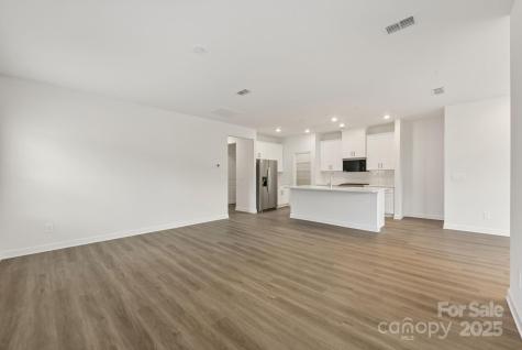 712 Palmer Pendleton Way York SC 29745