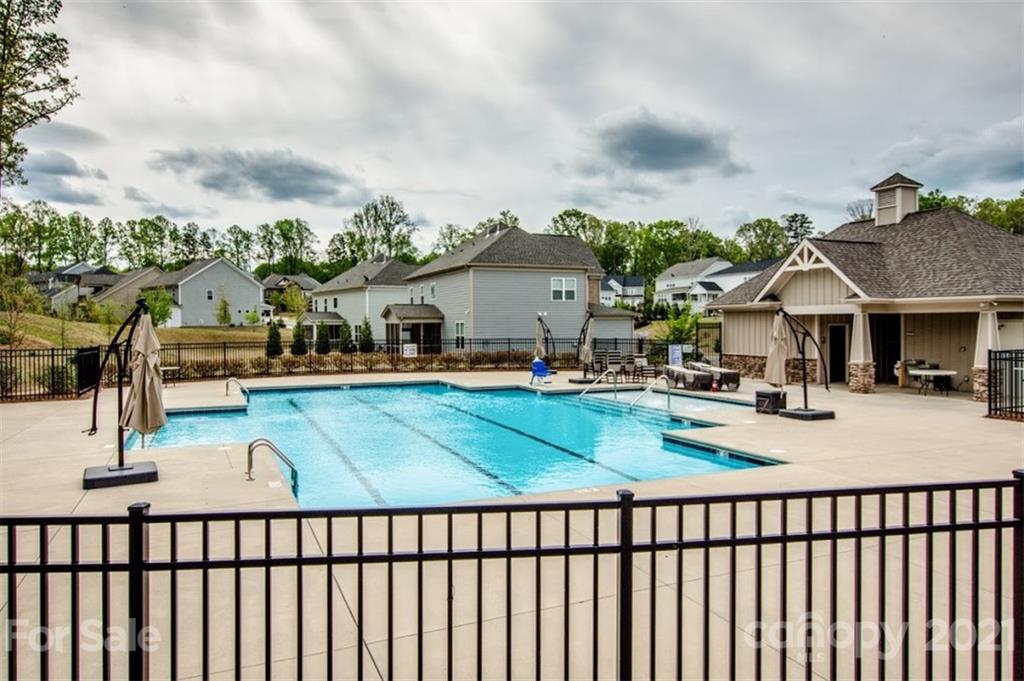 8610 Shadetree Street Huntersville NC 28078
