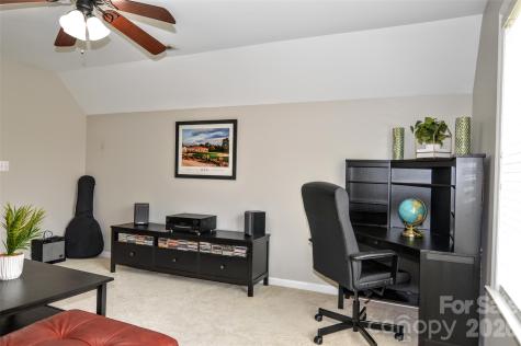 8224 Glamorgan Lane Matthews NC 28104