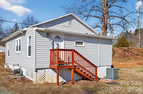 105 Countryside Drive SW Lenoir NC 28645