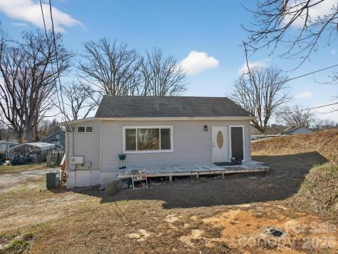 105 Countryside Drive SW Lenoir NC 28645