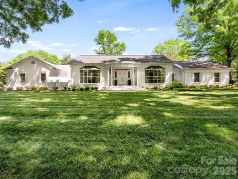 2738 Beverwyck Road Charlotte NC 28211