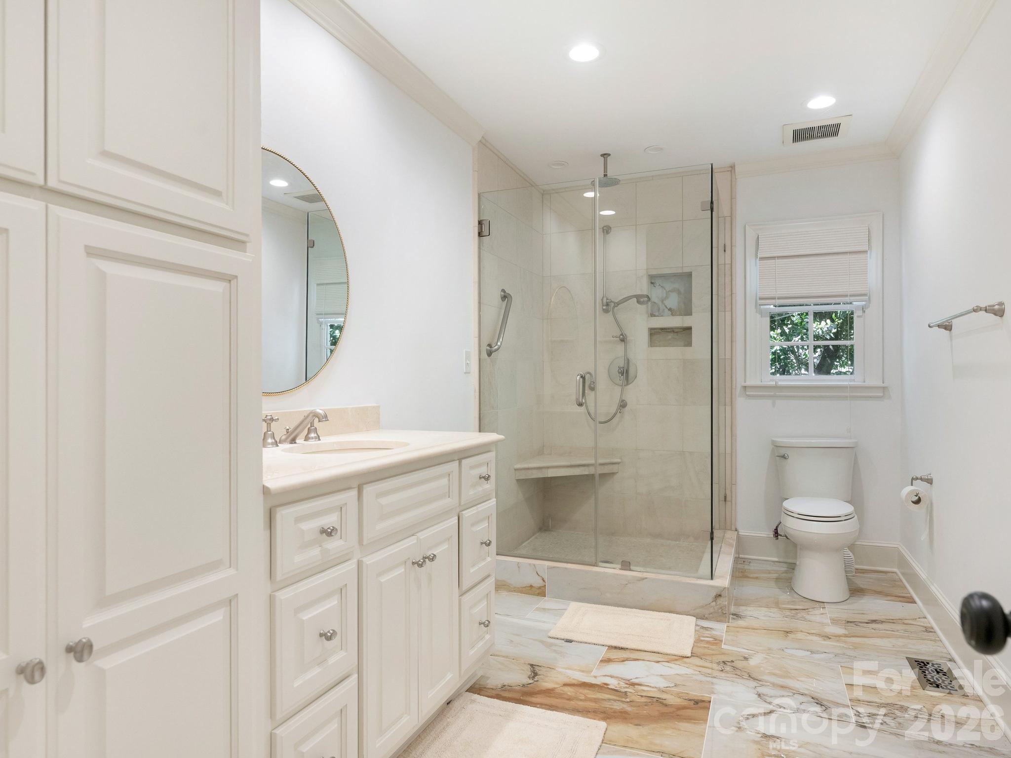 2738 Beverwyck Road Charlotte NC 28211