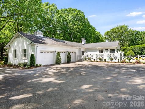 2738 Beverwyck Road Charlotte NC 28211