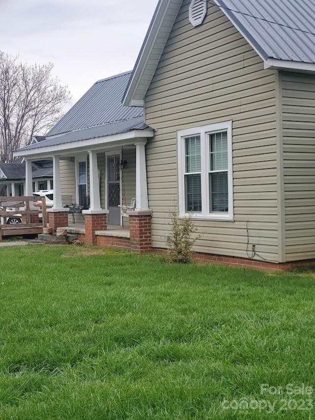 306 Park Avenue Morganton NC 28655