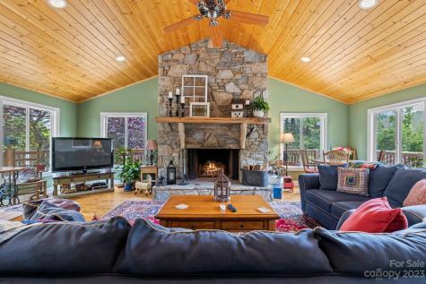 7 Quail Pointe Road Fletcher NC 28732